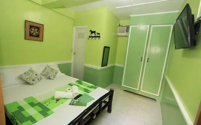 Maritonies Place