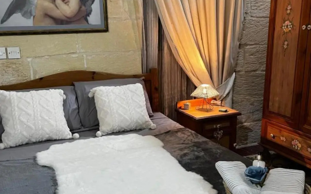 A charming and cosy townhouse in a quaint village