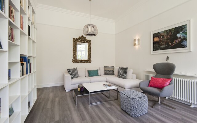 Luxurious Hampstead Home with Gorgeous Garden