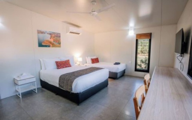 Discovery Resorts- Lake Argyle