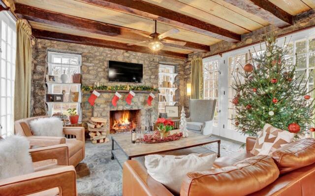 Chimney Hill Estate Inn