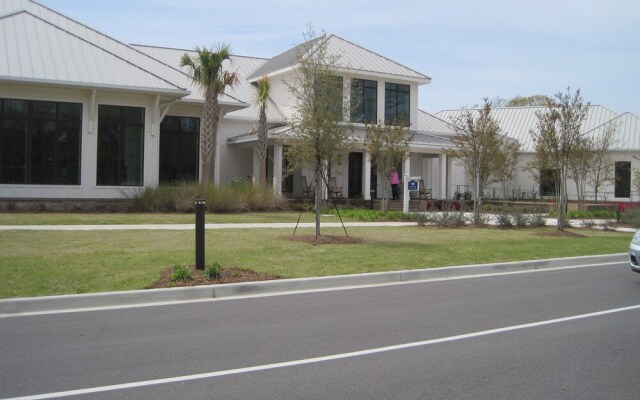 Kingston Plantation&Gloucester Terrace Apartment 4