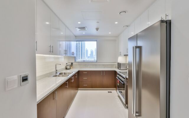 Driven Holiday Homes- Crescent Boulevard