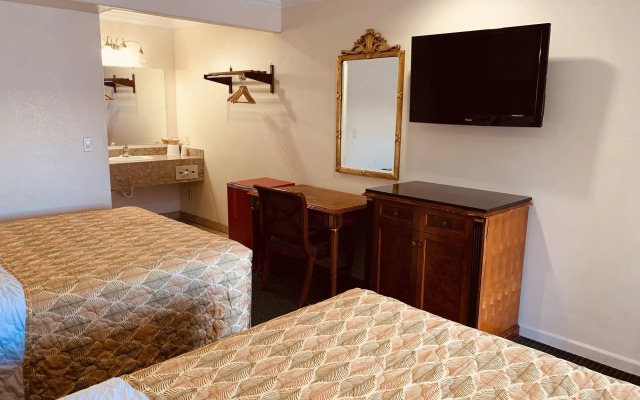 Monterey Oceanside Inn