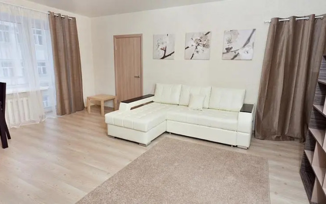 Рядом с Кремлем