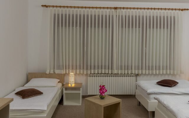 Rooms Pleška Zagreb Airport