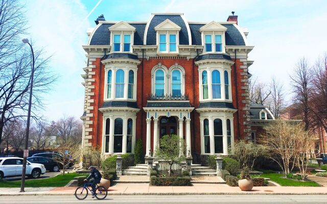 The Mansion On Delaware Ave