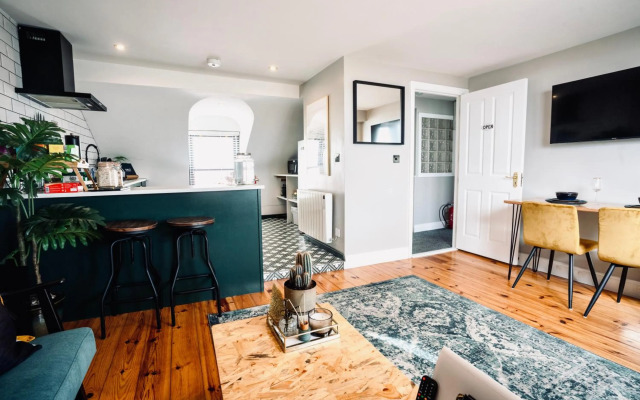 Modern Penthouse Apartment in Cobh Town