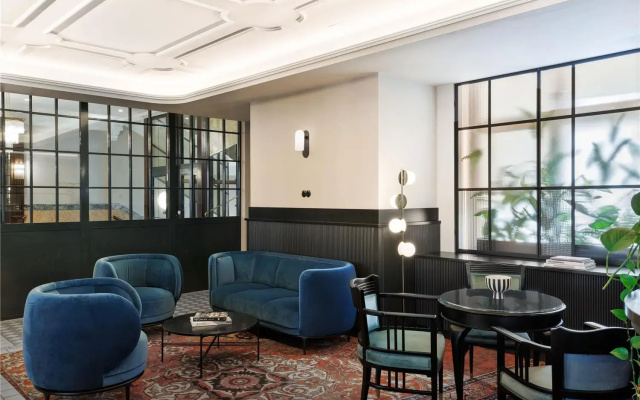 Astoria Vienna, Curio Collection by Hilton