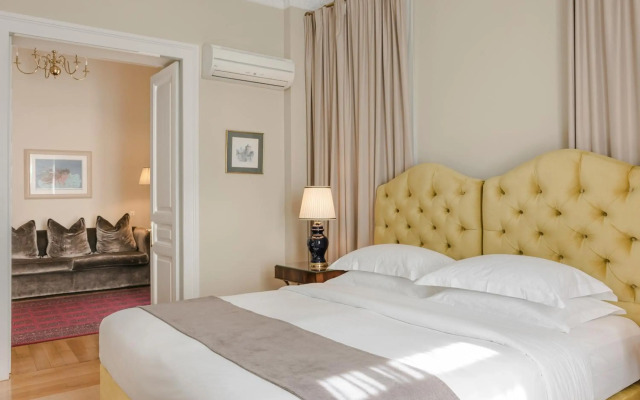 Noble Suites