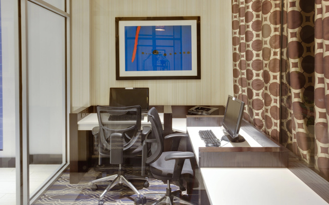 Holiday Inn Express Hotel and Suites Laurel by IHG