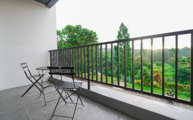 Naava Village – Balcony – Cisarua