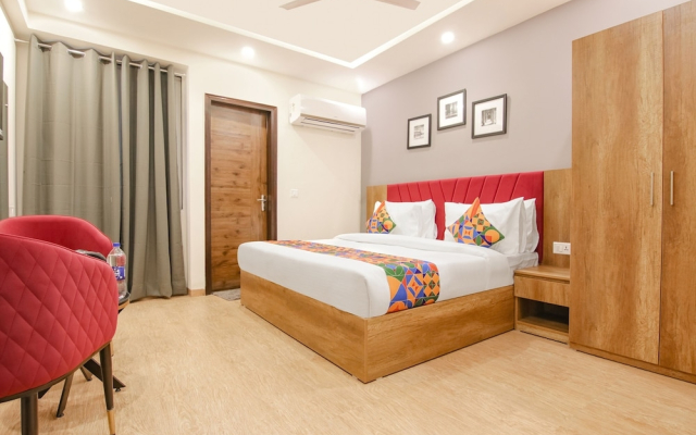 Fabhotel Nature View
