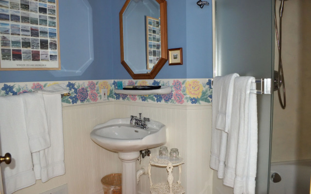 Yelton Manor Bed & Breakfast