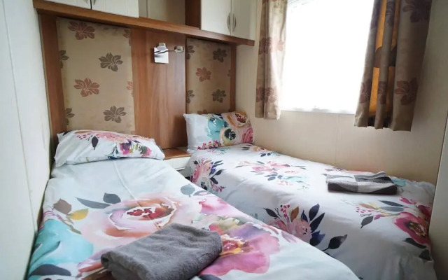 3 Bedroom Caravan at Manor Park Hunstanton