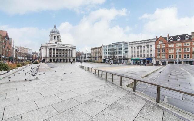 Luxury City Centre Getaway - Prime Location Sleeps 7!