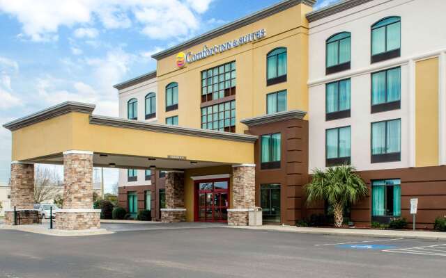 Comfort Inn & Suites Biloxi - D'Iberville