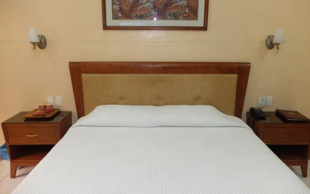 Pacific Breeze Hotel and Resort
