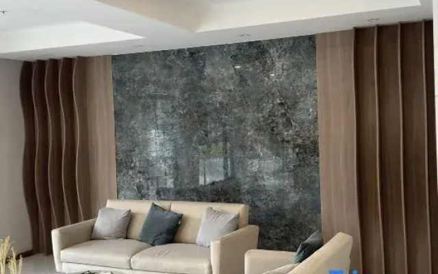 Modern Studio close by La Carolina Metro station