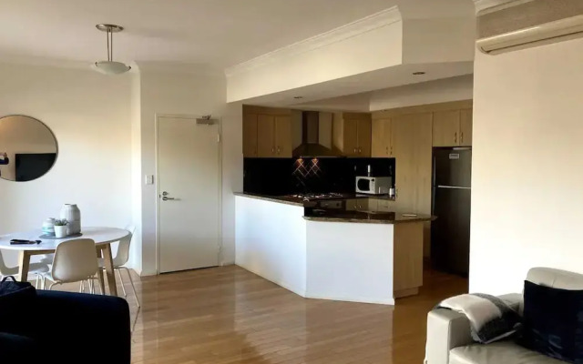 Modern 2 Bedroom Apartment in Perth