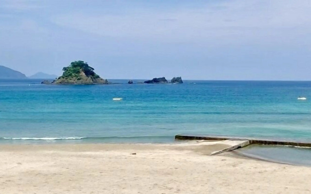 Beach Side Village Familiar - Hostel