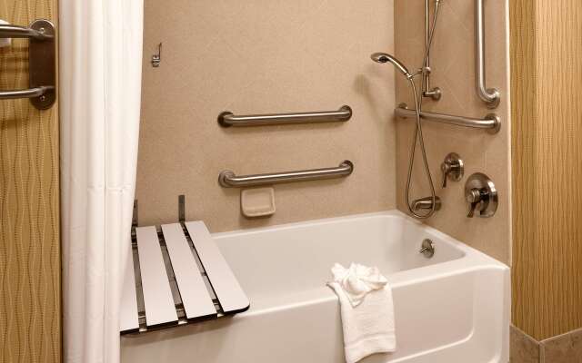 Hampton Inn Omaha/West Dodge Road (Old Mill)