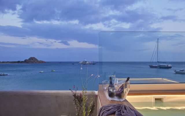 Kosmoplaz Beach Hotel