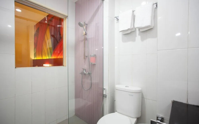 RedDoorz near Hawaii Water Park