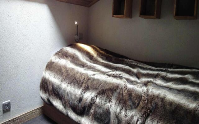 Modern Apartment in Meribel near Ski Area