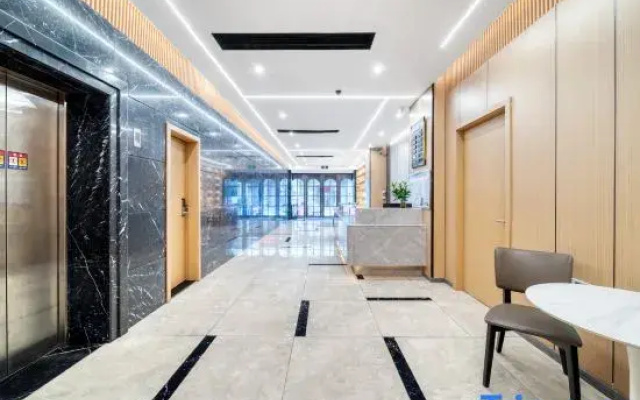 Quzhou Suofei'er Hotel (IFC Shuiting Gate)