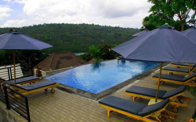 DMas Huts Lembongan