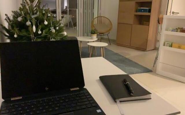 Architectural jewel Arbre Blanc luxury 1 BR apt