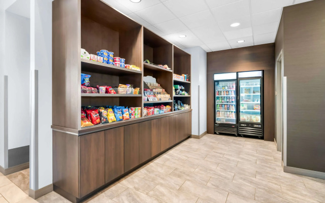 Best Western Plus Settlers Point