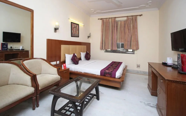 OYO 9011 Hotel Lohmod