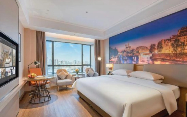 Vienna International Hotel (Guangzhou North Station Huadu Square Subway Station)