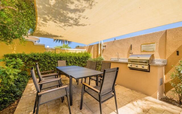 Amazing 4br3 5BA Villa w Private Pool Goldcoast