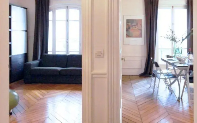 Descartes Apartment