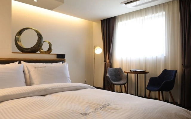 Suwon Saint Hotel