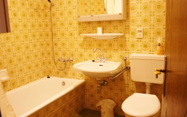Cozy Apartment in Waidring Near Ski Area
