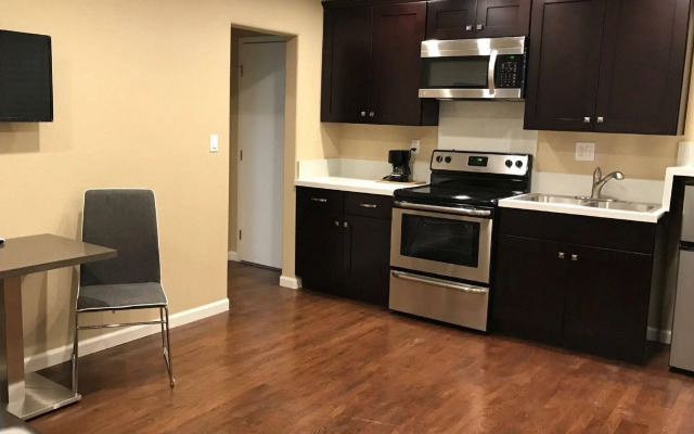 Berkshire Motor Hotel