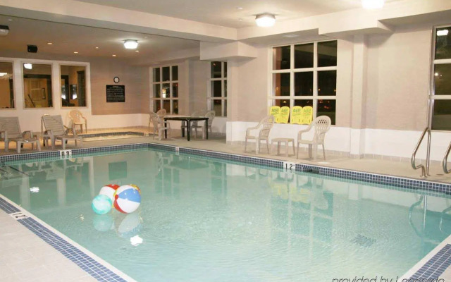 Hampton Inn & Suites by Hilton Edmonton Intl Airport