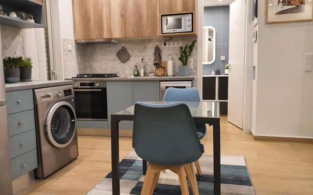 Tony's suite with parking