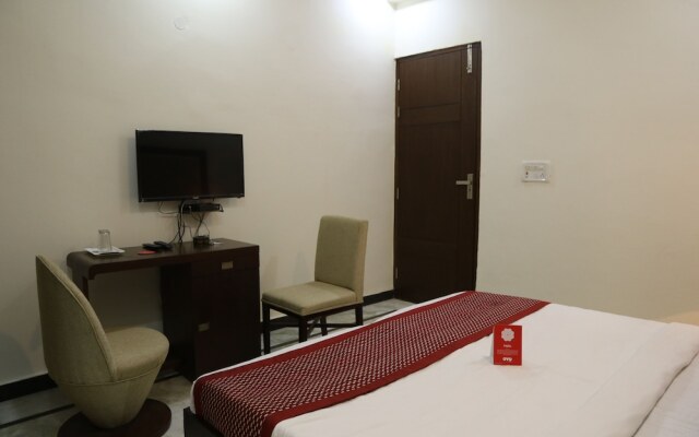 OYO Rooms 486 IGI Airport Near Main Road
