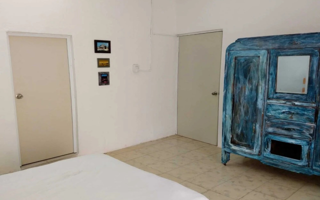 OYO Hotel Casa 401