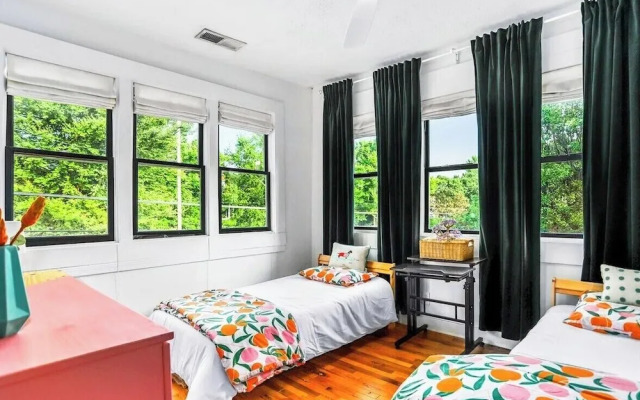 Stylish Oasis in Prime Location