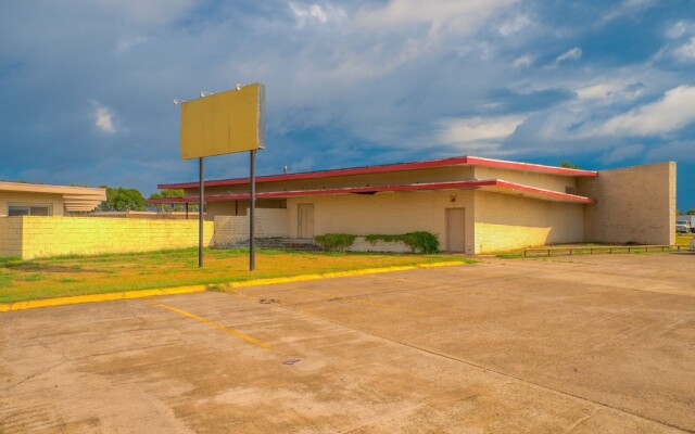 Town & Country Motel Bossier City by OYO