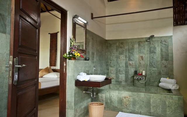 Bukit Temawang - Villa and Farm with Mt. Agung View