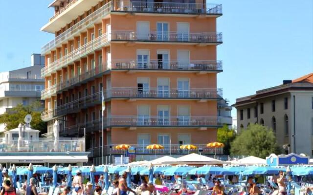 Hotel Diplomat Marine