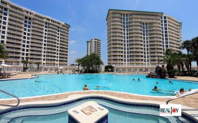 St Lucia 1002 by RealJoy