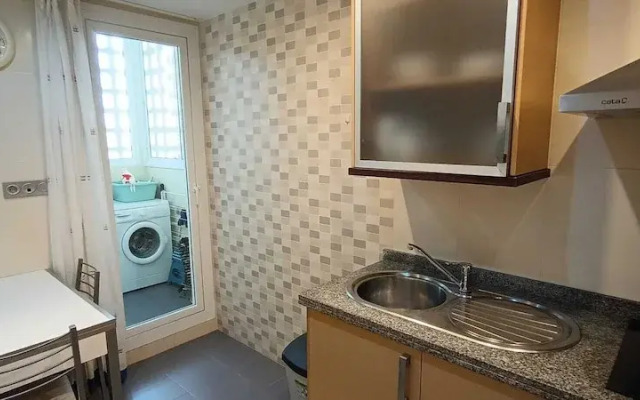 Lovely 2 Bedroom, 2 Bathroom Apartment With Pool